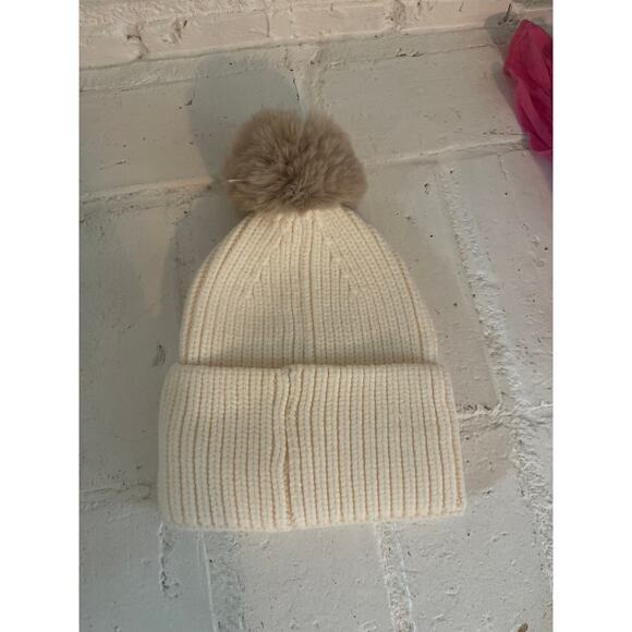 Steve Madden Cream Knit Winter Hat with Large Pom Pom - Picture 2 of 4